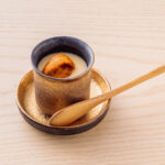 比内地鶏卵と北海道産生雲丹の茶碗蒸し